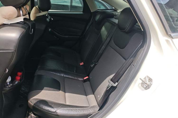 Used Ford Focus 2012 Sedan 1.6L Automatic Fashion Edition Left Rear Seat