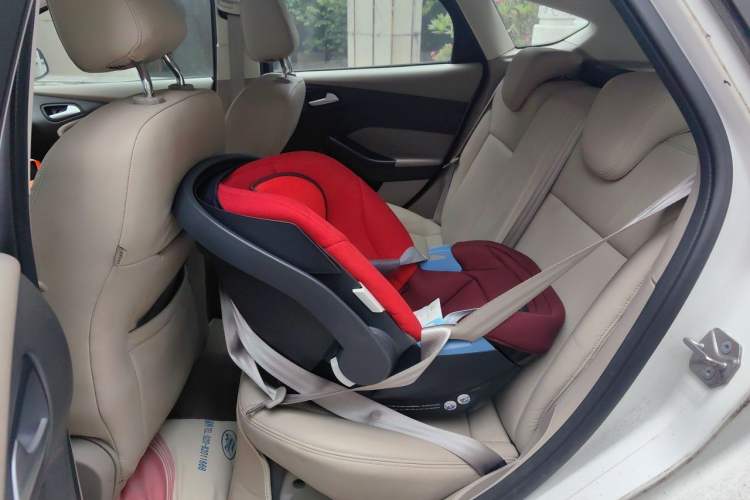 Used Ford Focus 2012 Hatchback 1.6L Automatic Fashion Edition Left Rear Seat