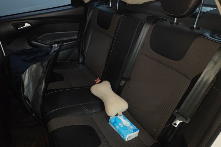 Used Ford Focus 2012 Sedan 1.6L Manual Fashion Edition Left Rear Seat