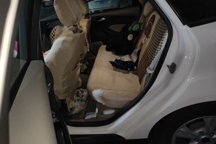 Used Ford Focus 2012 Sedan 1.6L Automatic Fashion Edition Left Rear Seat