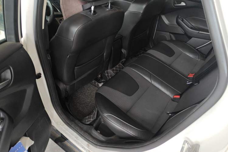 Used Ford Focus 2012 Sedan 1.6L Automatic Fashion Edition Left Rear Seat