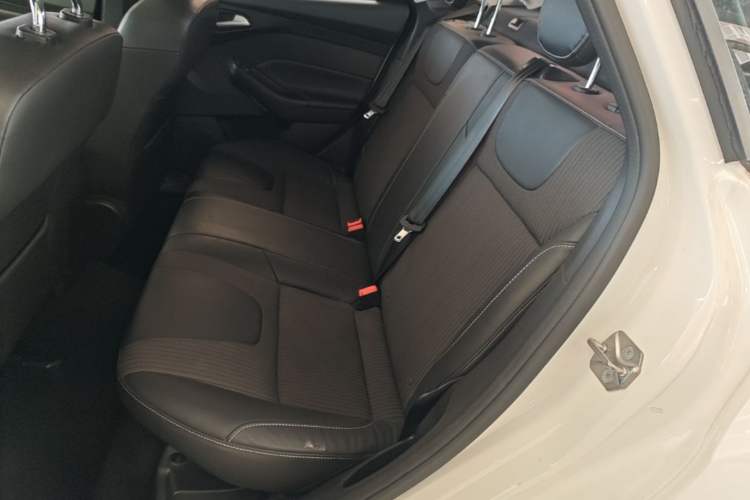 Used Ford Focus 2012 Sedan 1.6L Automatic Fashion Edition Left Rear Seat