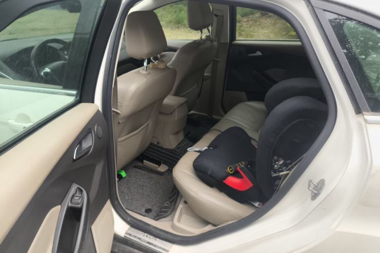 Used Ford Focus 2012 Sedan 2.0L Automatic Flagship Model Left Rear Seat