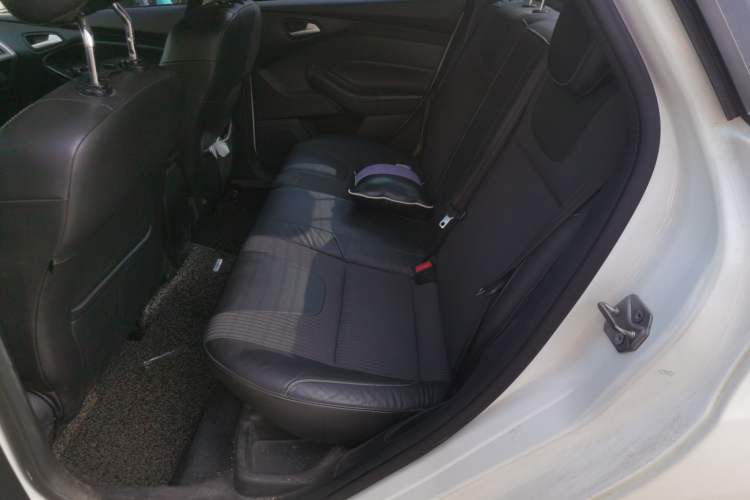 Used Ford Focus 2012 Sedan 1.6L Automatic Fashion Edition Left Rear Seat