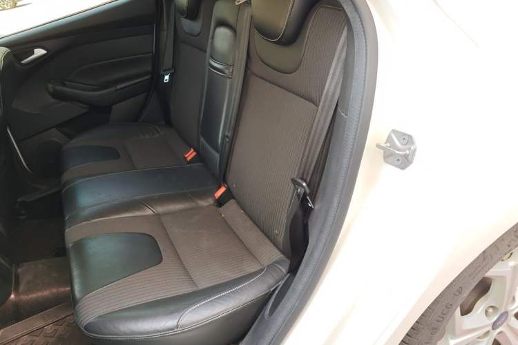 Used Ford Focus 2012 Hatchback 2.0L Automatic Luxury Sport Model Left Rear Seat