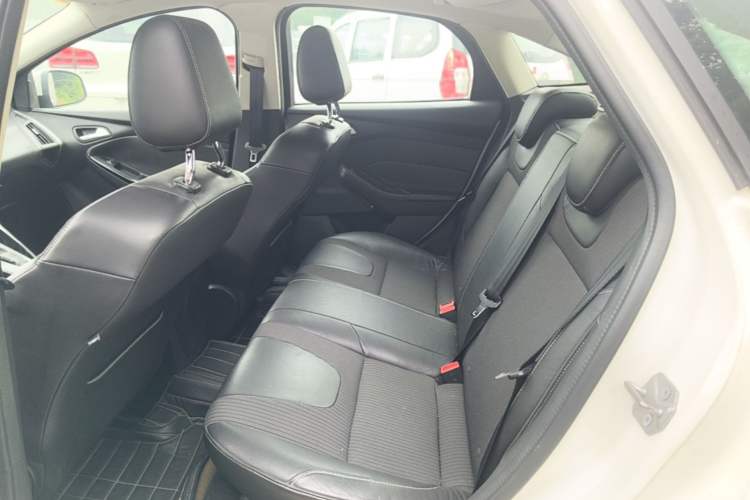 Used Ford Focus 2012 Sedan 1.6L Automatic Fashion Edition Left Rear Seat