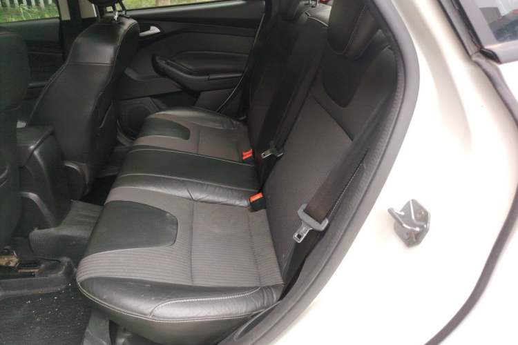 Used Ford Focus 2012 Sedan 1.6L Automatic Fashion Edition Left Rear Seat