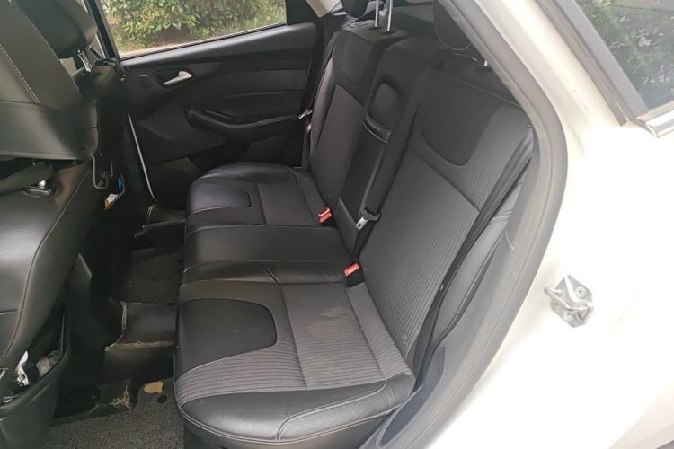 Used Ford Focus 2012 Hatchback 2.0L Automatic Luxury Sport Model Left Rear Seat