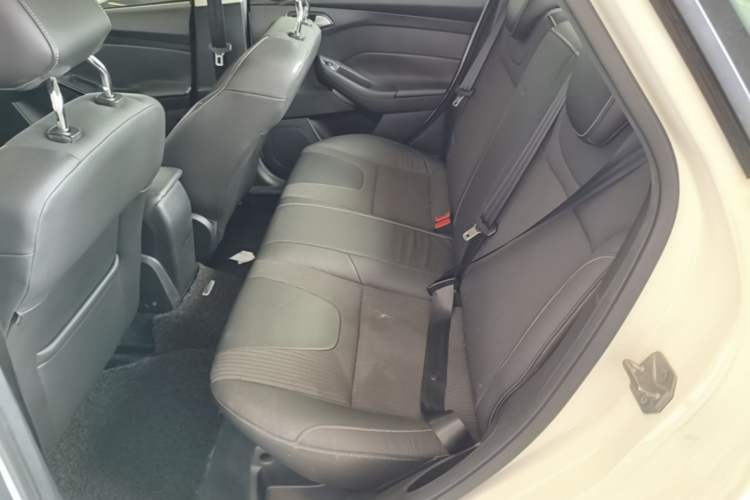 Used Ford Focus 2012 Sedan 1.6L Manual Fashion Edition Left Rear Seat