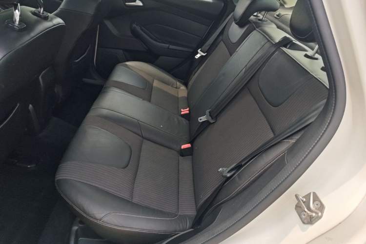 Used Ford Focus 2012 Sedan 1.6L Manual Fashion Edition Left Rear Seat