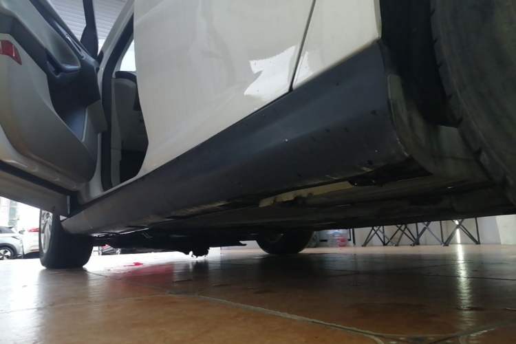 Used Ford Focus 2012 Sedan 1.6L Automatic Comfort Model Left Side Sill
