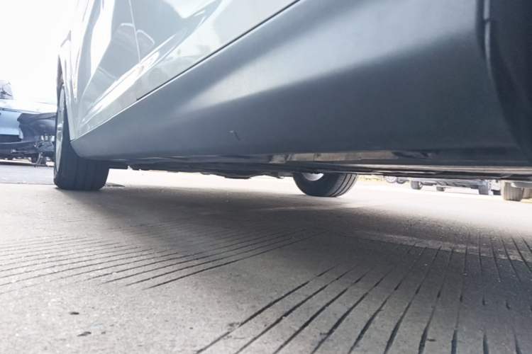 Used Ford Focus 2012 Hatchback 1.6L Automatic Fashion Edition Left Side Sill