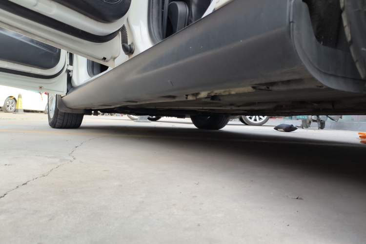 Used Ford Focus 2012 Sedan 1.6L Automatic Fashion Edition Left Side Sill