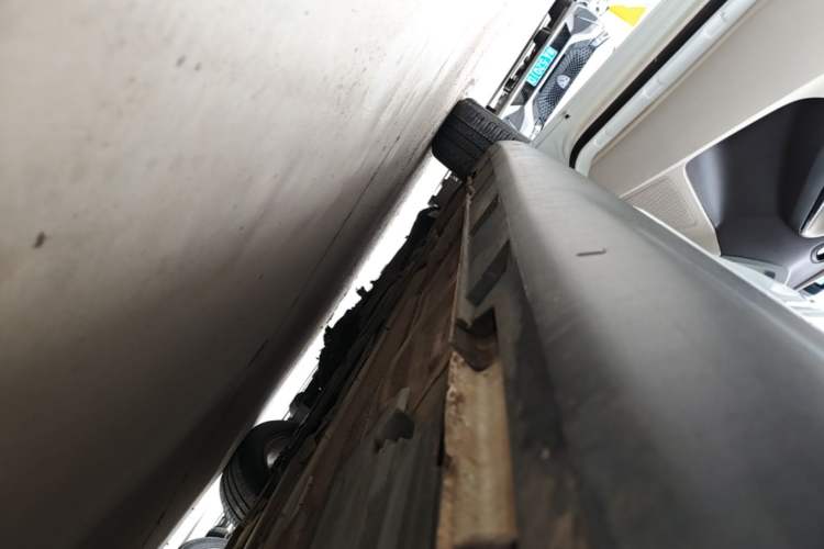 Used Ford Focus 2012 Hatchback 1.6L Automatic Fashion Edition Left Side Sill