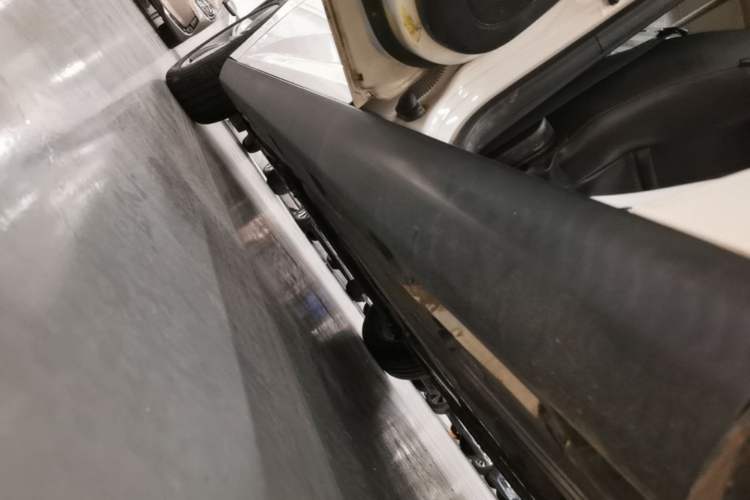 Used Ford Focus 2012 Sedan 1.6L Automatic Fashion Edition Left Side Sill