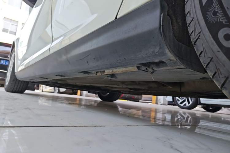 Used Ford Focus 2012 Hatchback 1.6L Automatic Comfort Model Left Side Sill