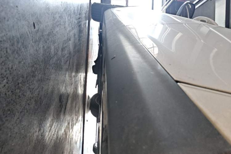 Used Ford Focus 2012 Hatchback 1.6L Automatic Fashion Edition Left Side Sill