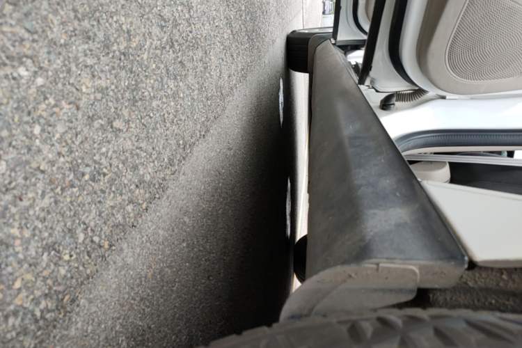 Used Ford Focus 2012 Sedan 1.6L Manual Comfort Model Left Side Sill