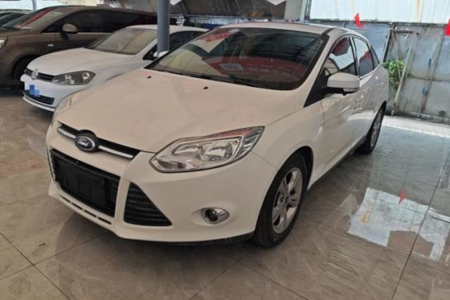 Used Ford Focus 2012 Sedan 1.6L Automatic Fashion Edition