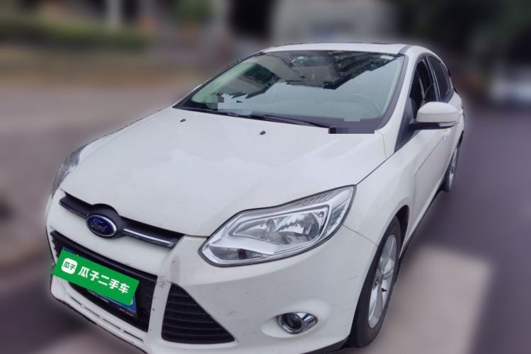Used Ford Focus 2012 Hatchback 1.6L Automatic Fashion Edition Guazi used car, China used car export, Used car for sale, Used cars, Cheapest cars for sale