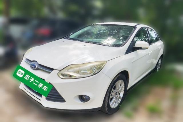 Ojetý Ford Focus 2012 Sedan 1.6L Manual Comfort Model