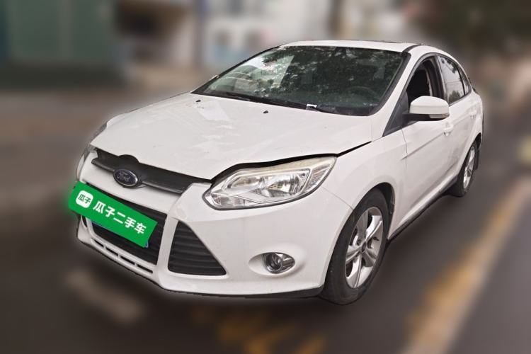Used Ford Focus 2012 Sedan 1.6L Automatic Fashion Edition Guazi used car, China used car export, Used car for sale, Used Ford cars, Cheapest cars for sale