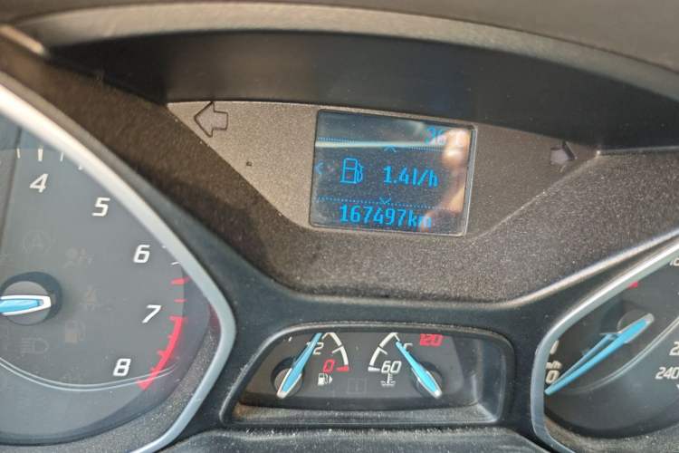 Used Ford Focus 2012 Hatchback 1.6L Manual Fashion Edition Odometer Close Up