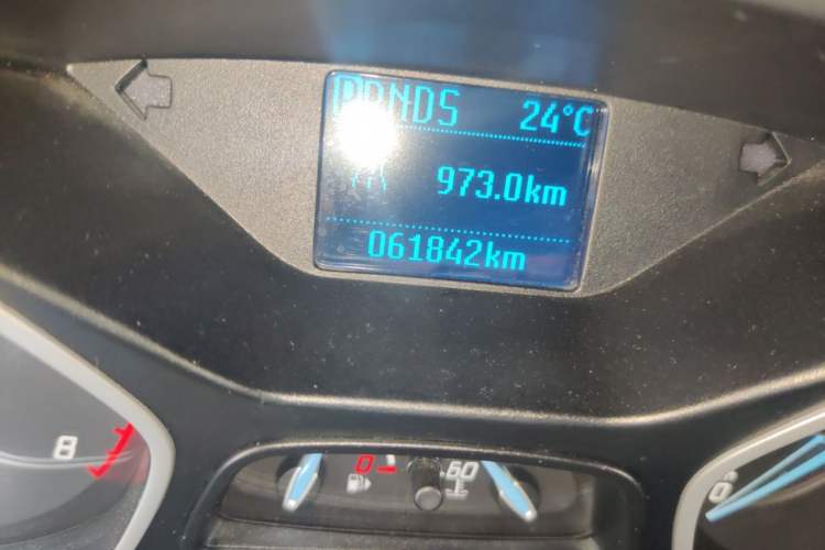 Used Ford Focus 2012 Sedan 1.6L Automatic Comfort Model Odometer Close Up