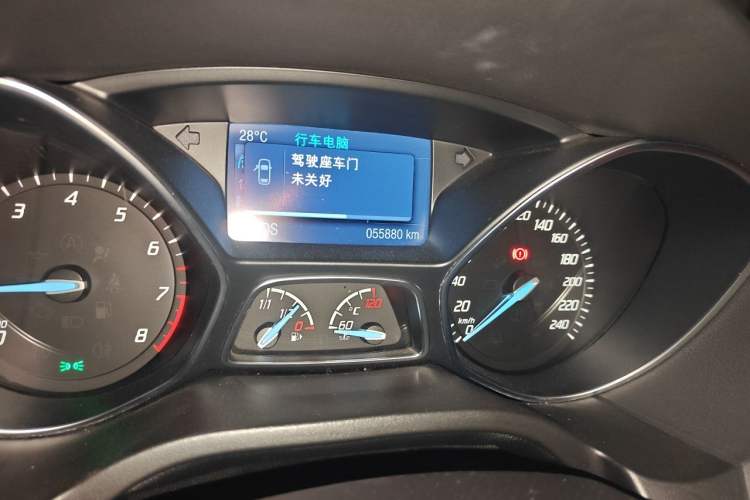 Used Ford Focus 2012 Hatchback 2.0L Automatic Luxury Sport Model Odometer Close Up