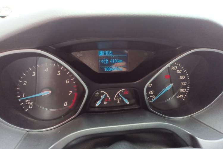Used Ford Focus 2012 Sedan 1.6L Automatic Fashion Edition Odometer Close Up