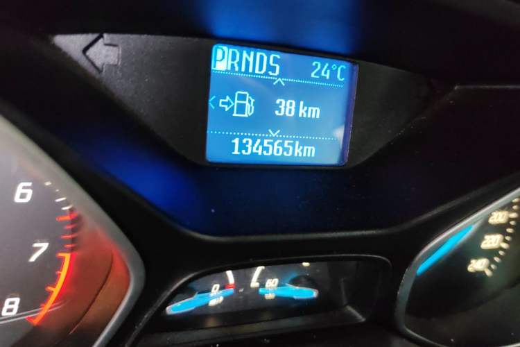 Used Ford Focus 2012 Sedan 1.6L Automatic Fashion Edition Odometer Close Up