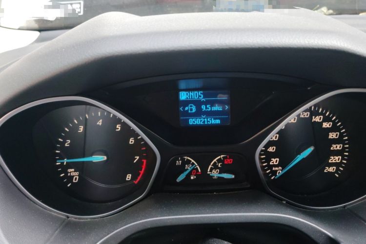 Used Ford Focus 2012 Hatchback 1.6L Automatic Fashion Edition Odometer Close Up