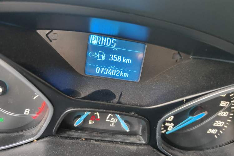 Used Ford Focus 2012 Sedan 1.6L Automatic Fashion Edition Odometer Close Up