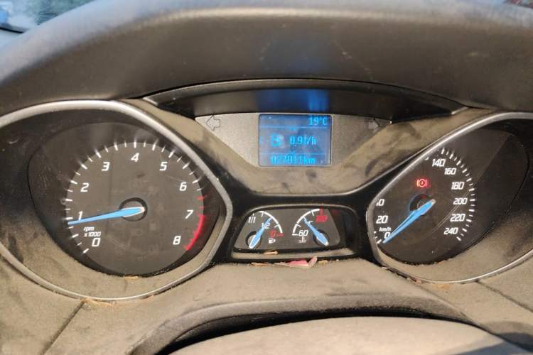Used Ford Focus 2012 Sedan 1.6L Manual Fashion Edition Odometer Close Up