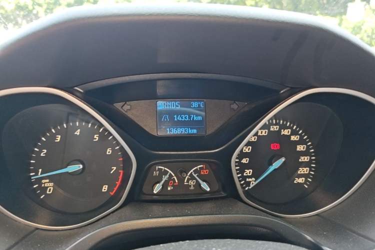 Used Ford Focus 2012 Hatchback 1.6L Automatic Comfort Model Odometer Close Up