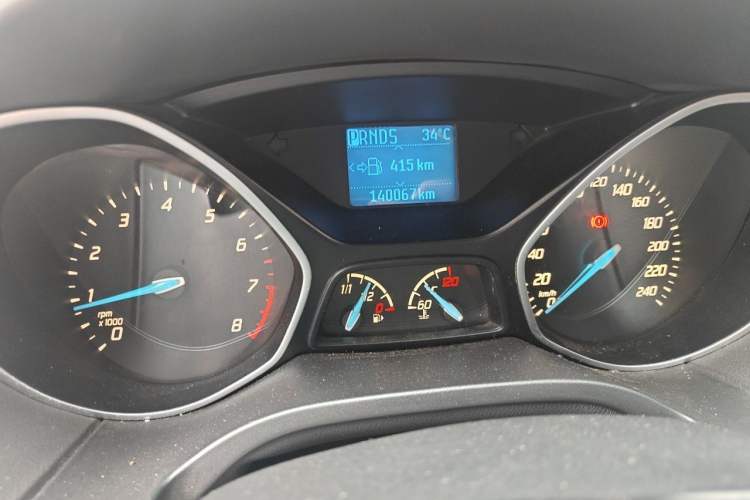 Used Ford Focus 2012 Sedan 1.6L Automatic Fashion Edition Odometer Close Up