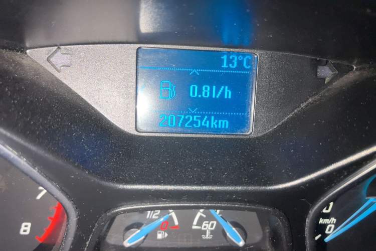 Used Ford Focus 2012 Sedan 1.6L Manual Fashion Edition Odometer Close Up