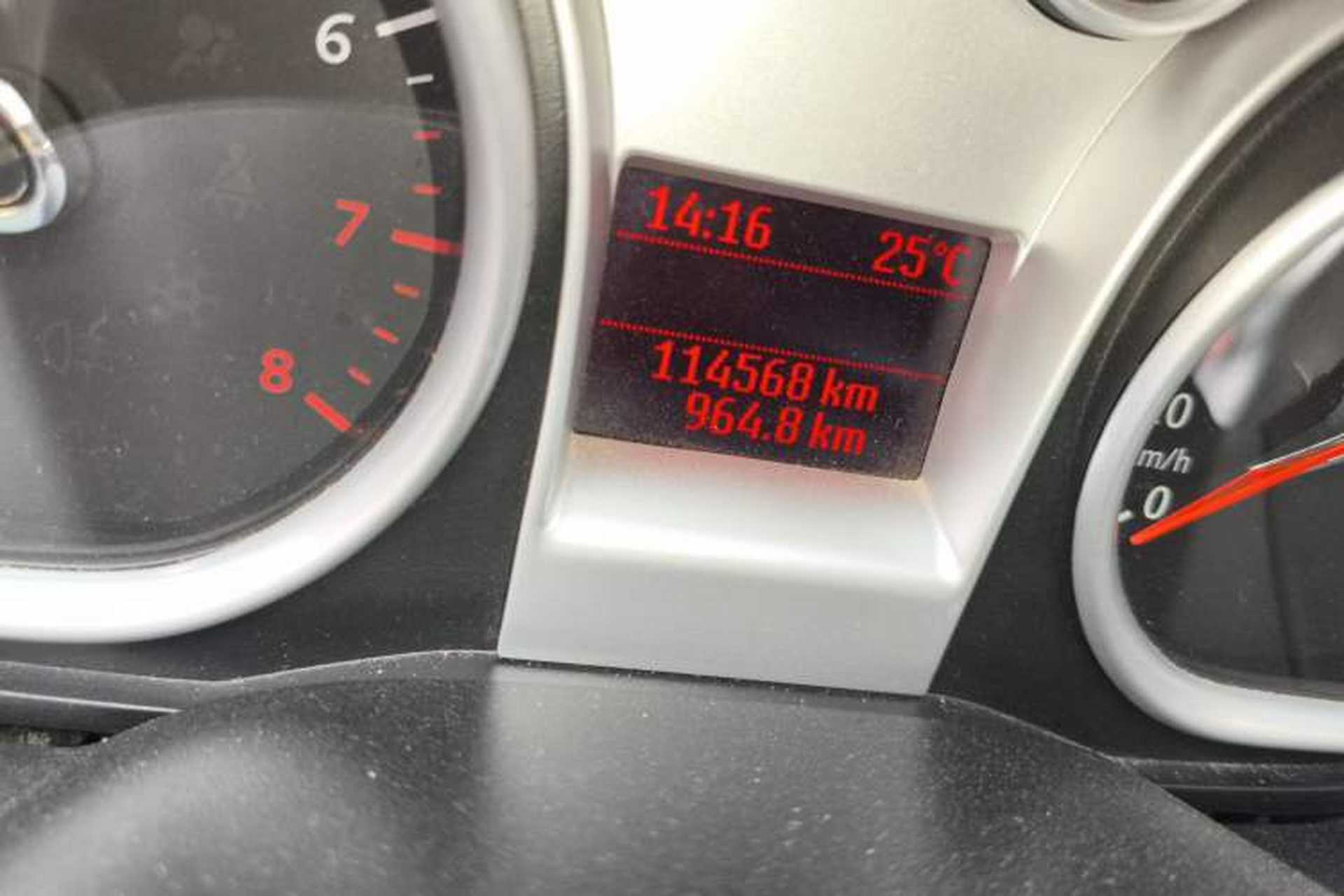 Used Ford Focus 2012 Hatchback Classic 1.8L Manual Base Model Odometer Close Up