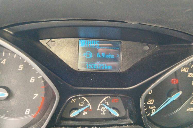 Used Ford Focus 2012 Sedan 1.6L Automatic Fashion Edition Odometer Close Up
