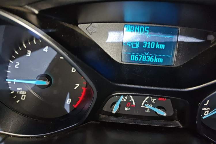 Used Ford Focus 2012 Sedan 1.6L Automatic Fashion Edition Odometer Close Up