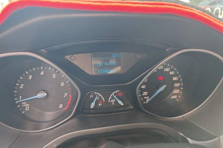 Used Ford Focus 2012 Hatchback 1.6L Manual Fashion Edition Odometer Close Up
