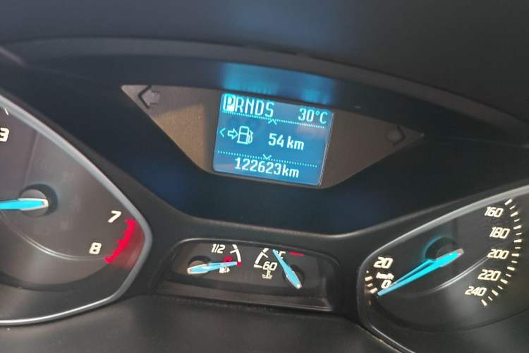 Used Ford Focus 2012 Hatchback 1.6L Automatic Fashion Edition Odometer Close Up
