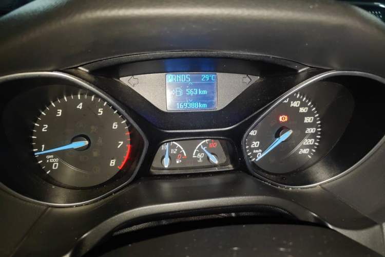 Used Ford Focus 2012 Sedan 1.6L Automatic Fashion Edition Odometer Close Up
