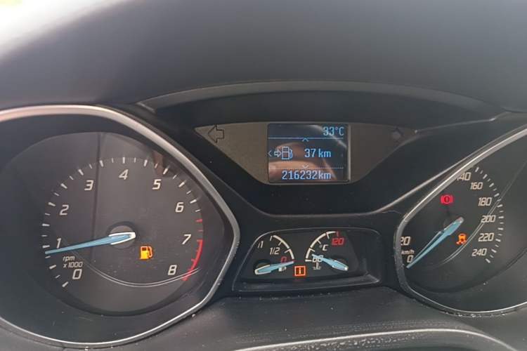 Used Ford Focus 2012 Sedan 1.6L Manual Fashion Edition Odometer Close Up