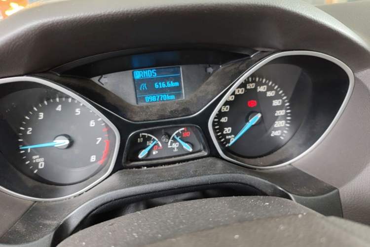 Used Ford Focus 2012 Sedan 1.6L Automatic Comfort Model Odometer Close Up