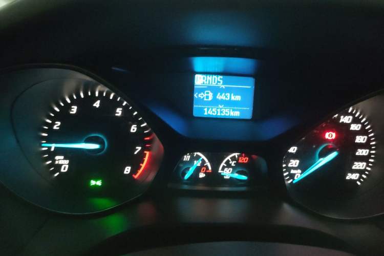 Used Ford Focus 2012 Sedan 1.6L Automatic Fashion Edition Odometer Close Up