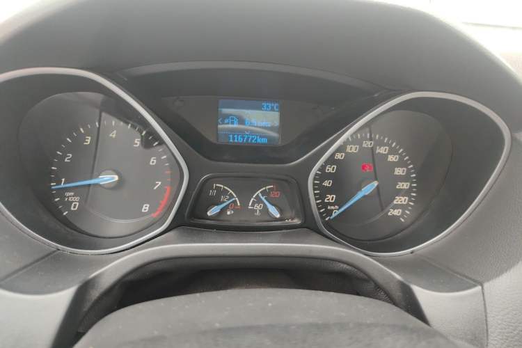 Used Ford Focus 2012 Hatchback 1.6L Manual Fashion Edition Odometer Close Up