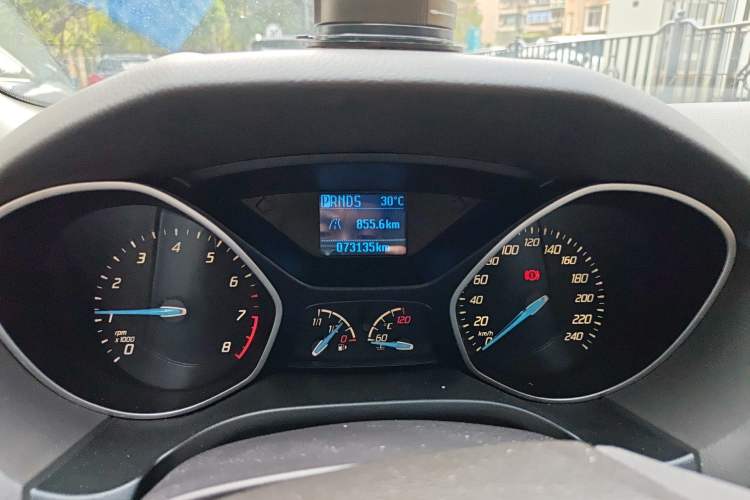 Used Ford Focus 2012 Sedan 1.6L Automatic Comfort Model Odometer Close Up