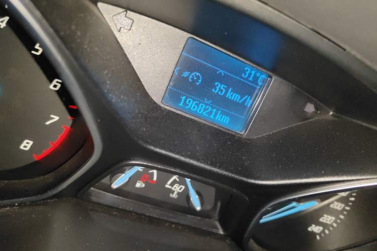 Used Ford Focus 2012 Sedan 1.6L Manual Fashion Edition Odometer Close Up