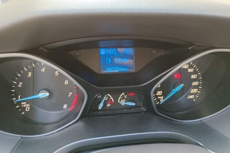 Used Ford Focus 2012 Sedan 1.6L Automatic Fashion Edition Odometer Close Up